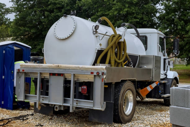 Best Porta potty delivery and setup  in Edburgh, IN